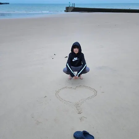 Seaview Aparthotel 4*