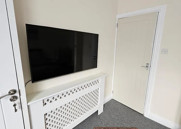 Seaview Aparthotel 4*