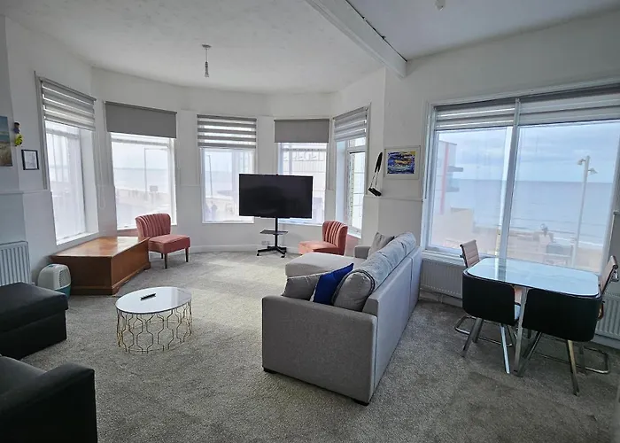 Aparthotel Seaview 4*