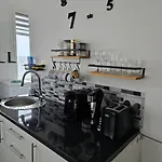 Seaview Apartmanhotel 4*