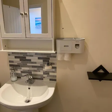מלון דירות Seaview 4*