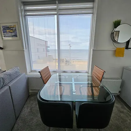 Seaview 4* רדקאר