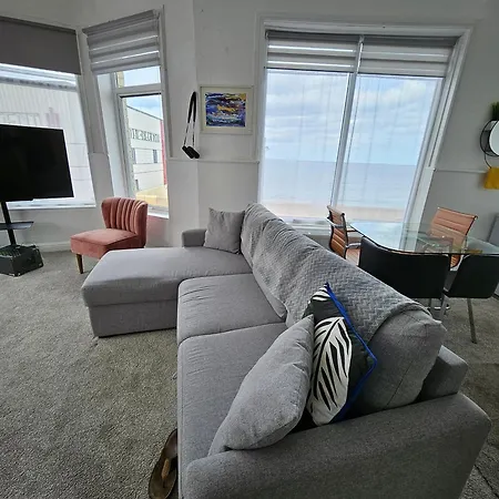 Seaview 4* רדקאר